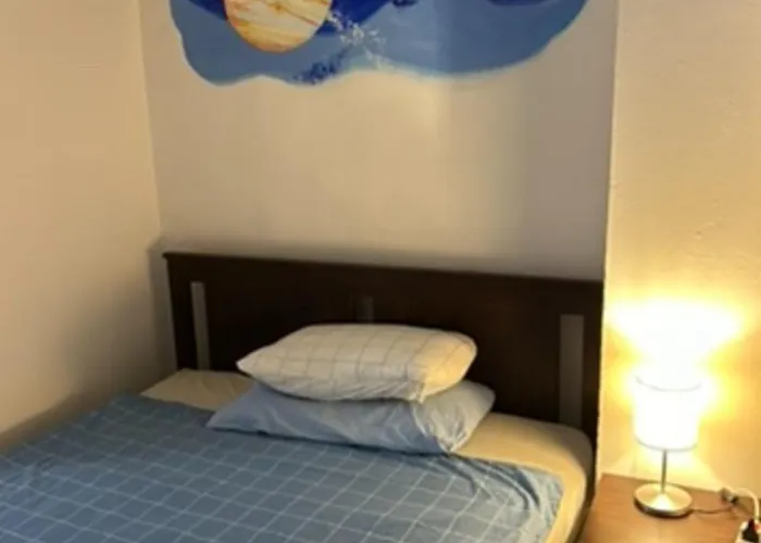 לינה וארוחת בוקר Backpackers House בולוניה