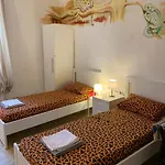 Backpackers House *